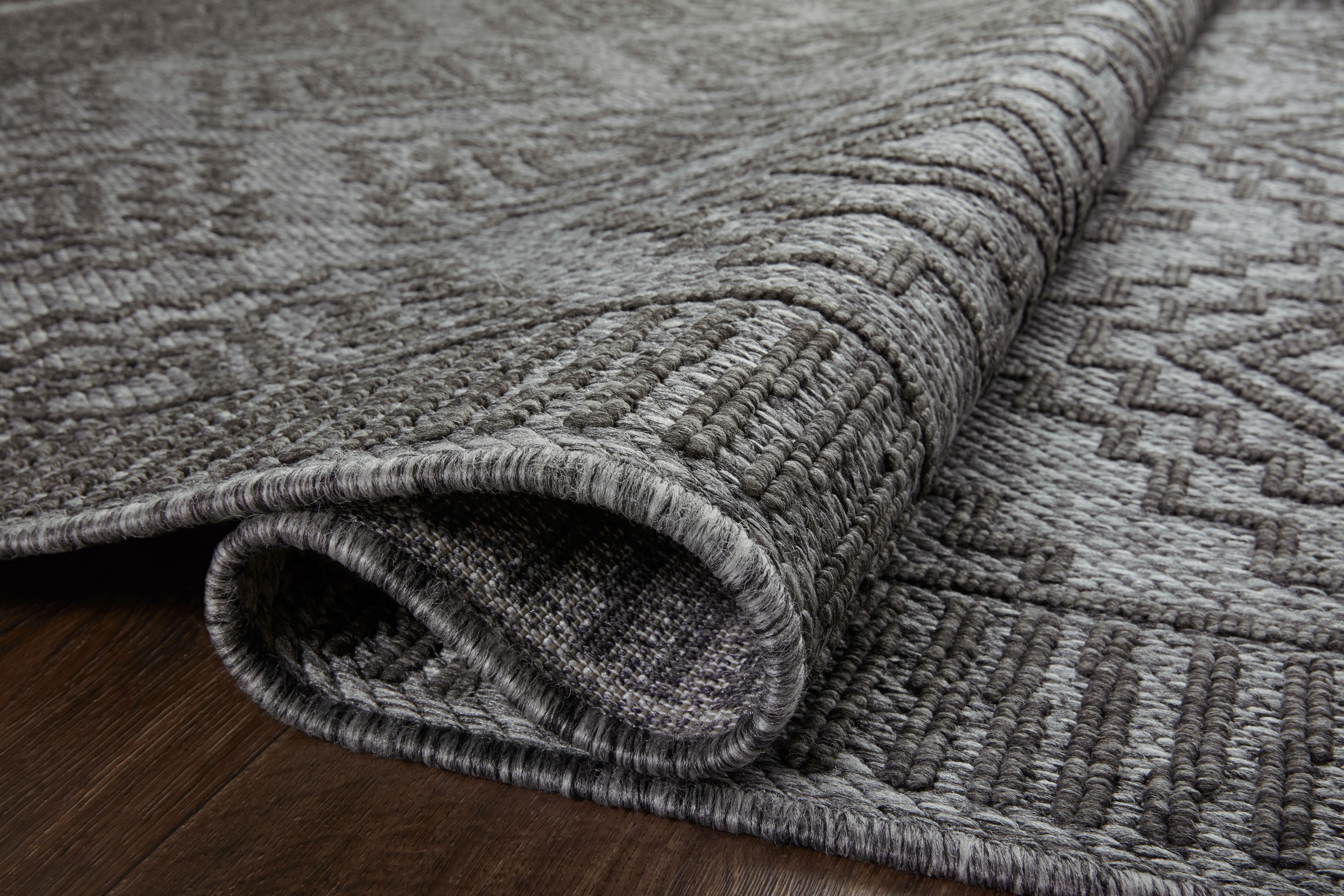 Indoor Outdoor Loloi Rainier Grey / Charcoal 7'-10" x 10'-10" Area Rug