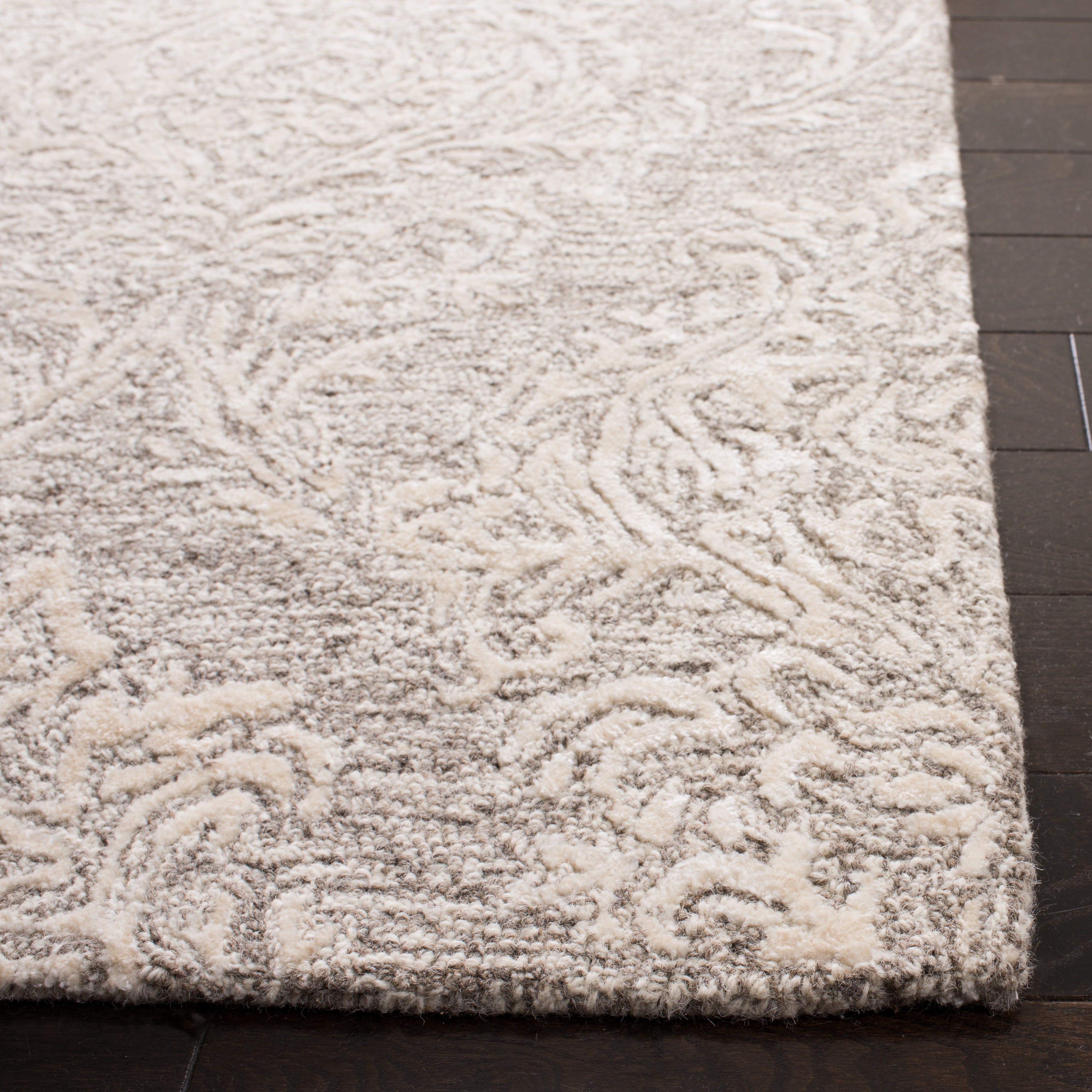 SAFAVIEH Glamour Tiana Damask Area Rug, Grey/Ivory, 5' x 8'