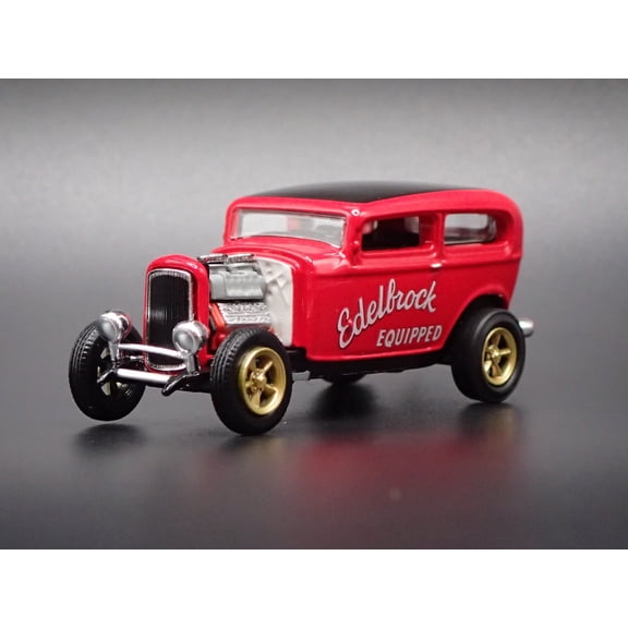 Open Box 1932 32 FORD TUDOR SEDAN HOT ROD EDELBROCK 1:64 SCALE DIORAMA DIECAST MODEL CAR