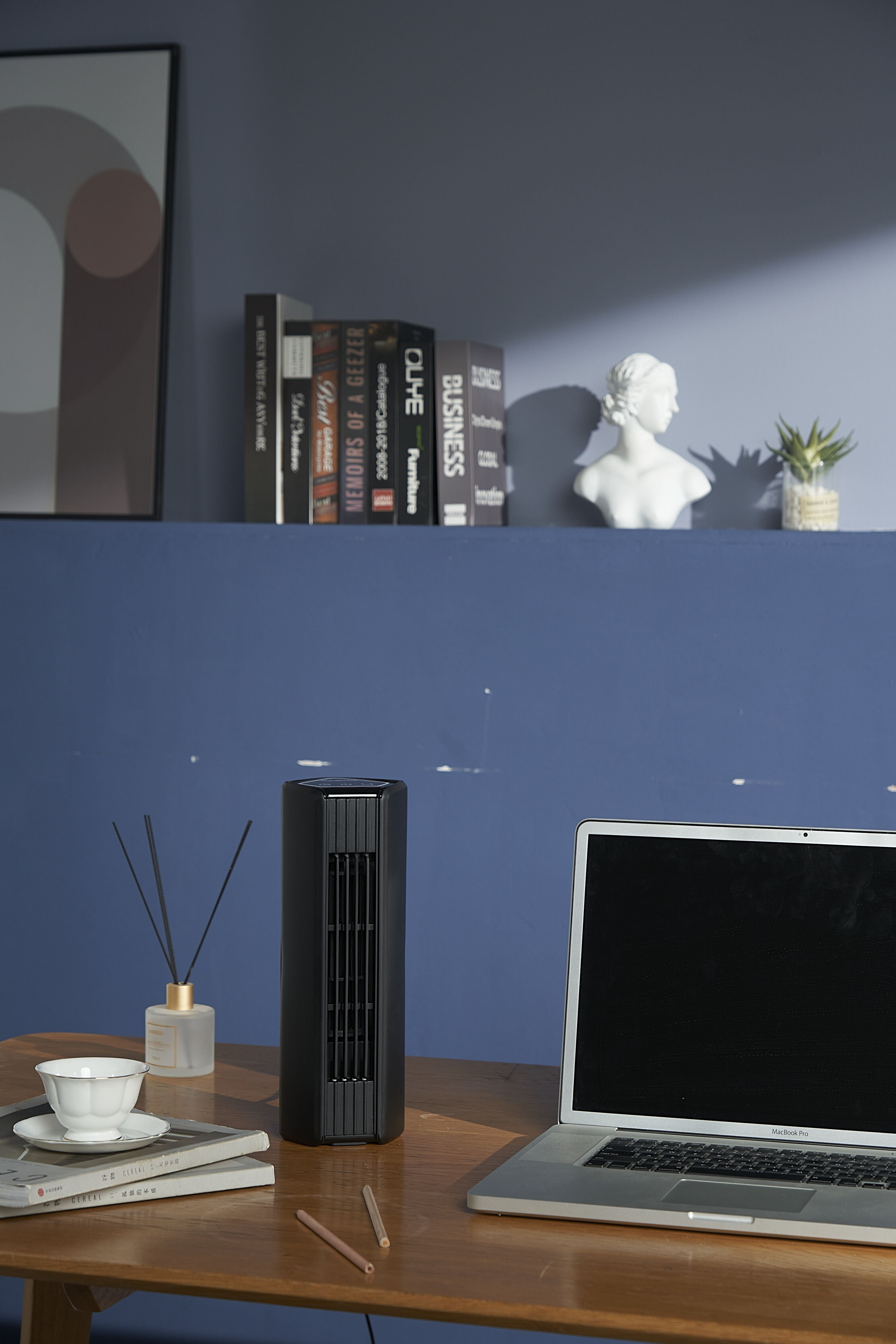 Mainstays Mini 12" Tower Fan with Oscillation and Timer, 3 Speeds, Personal Table Fan in vertical or horizontal use
