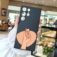 thumbnail image 2 of Exprese su personalidad con una moderna y duradera funda de goma TPU a prueba de golpes para iPhone, 2 of 4