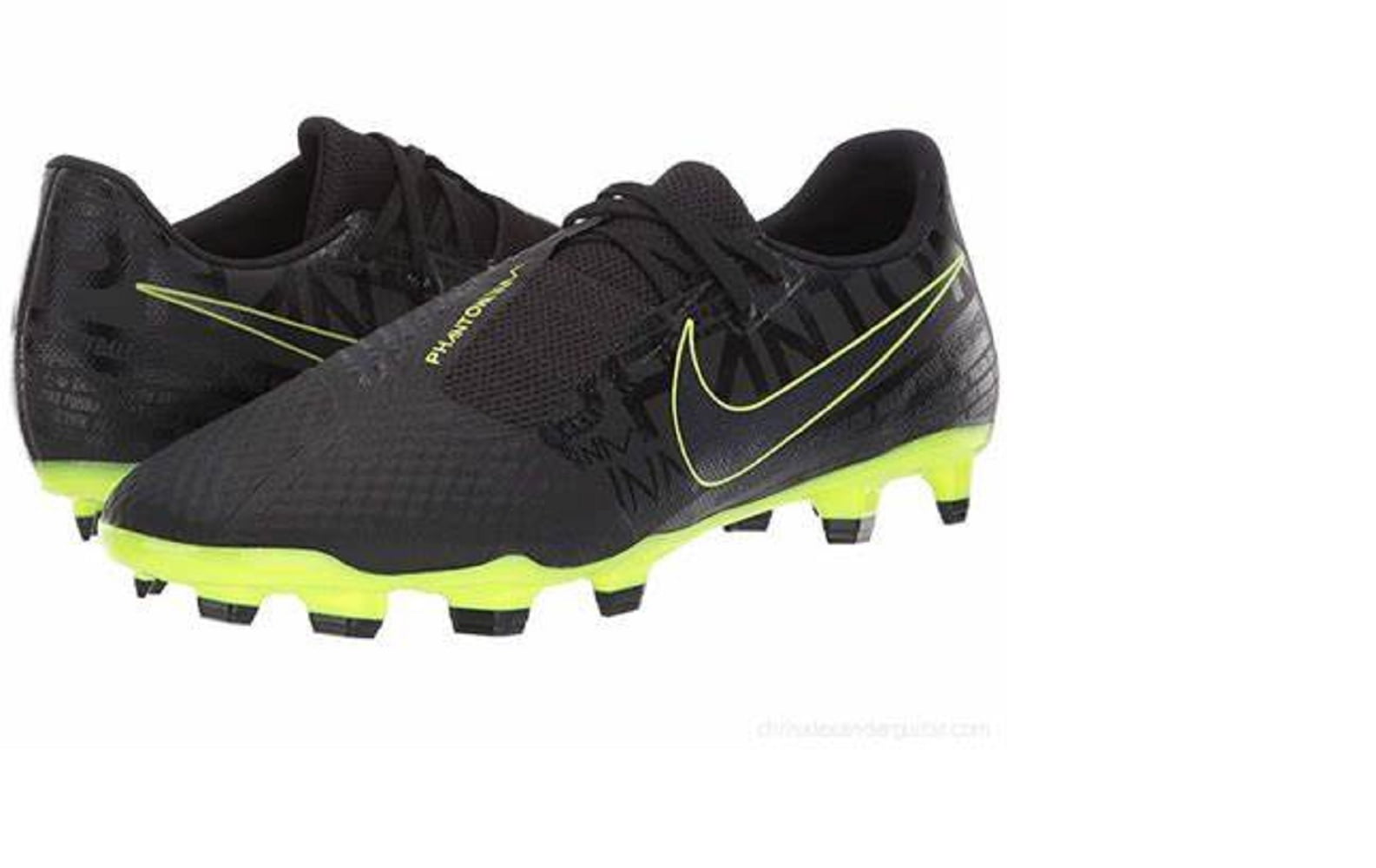 Nike Phantom Soccer Cleats