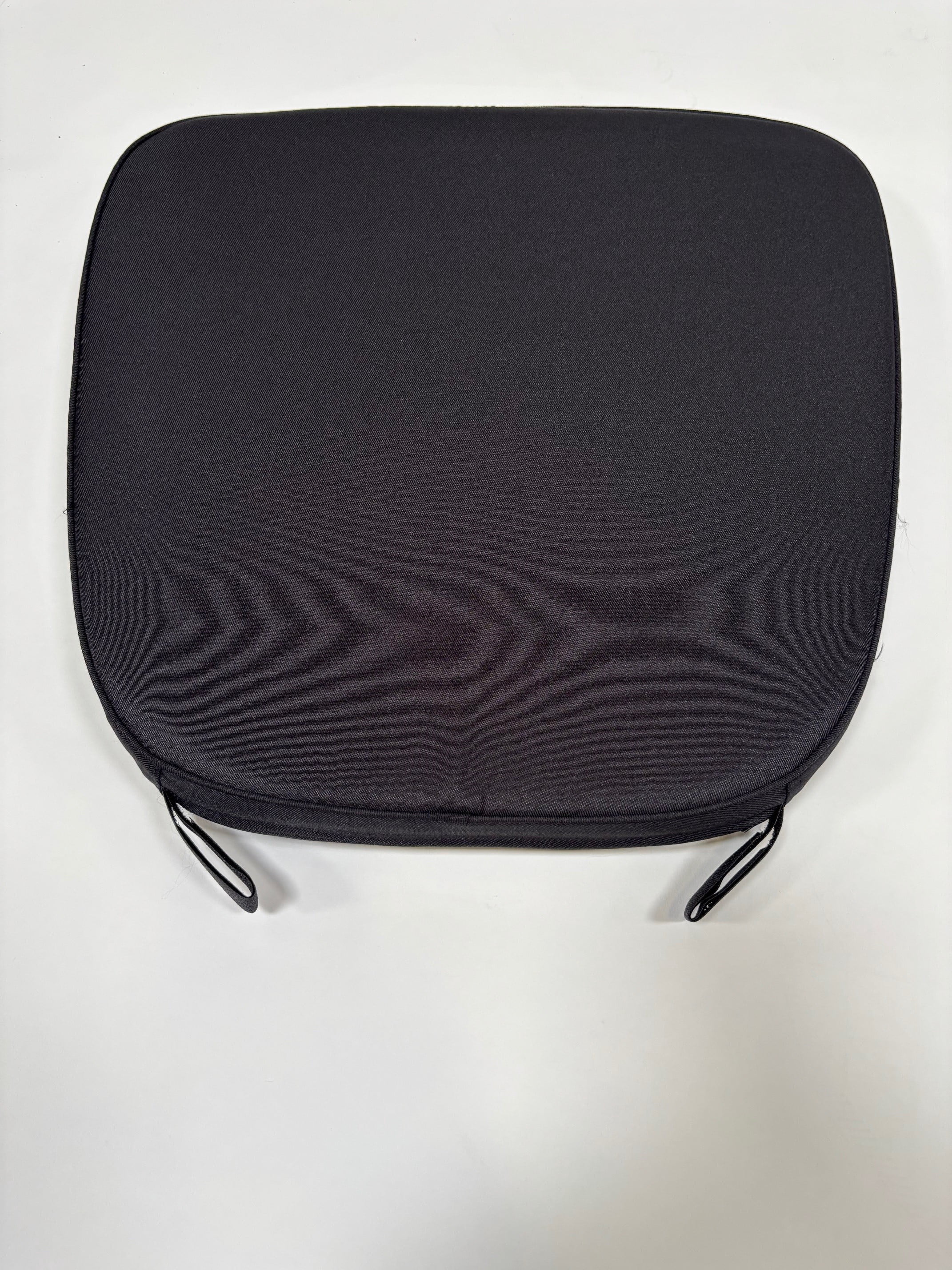 Chair Accessory - Seat Cushion for Chiavari with Velcro Straps - Black