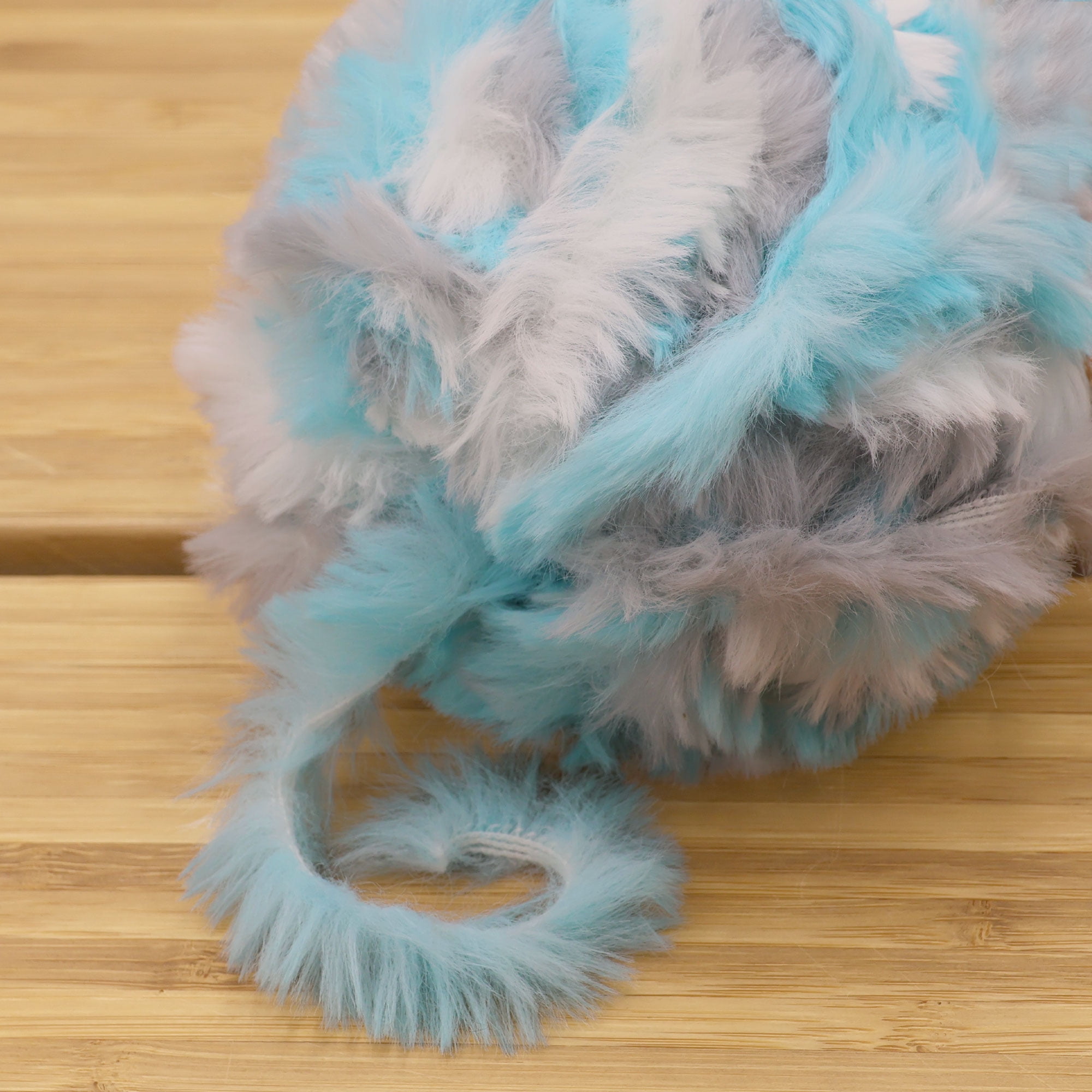 JubileeYarn Luxe Fluff Yarn - 100g/Skein Chunky Polyester Faux Fur - Heron - 4 Skeins