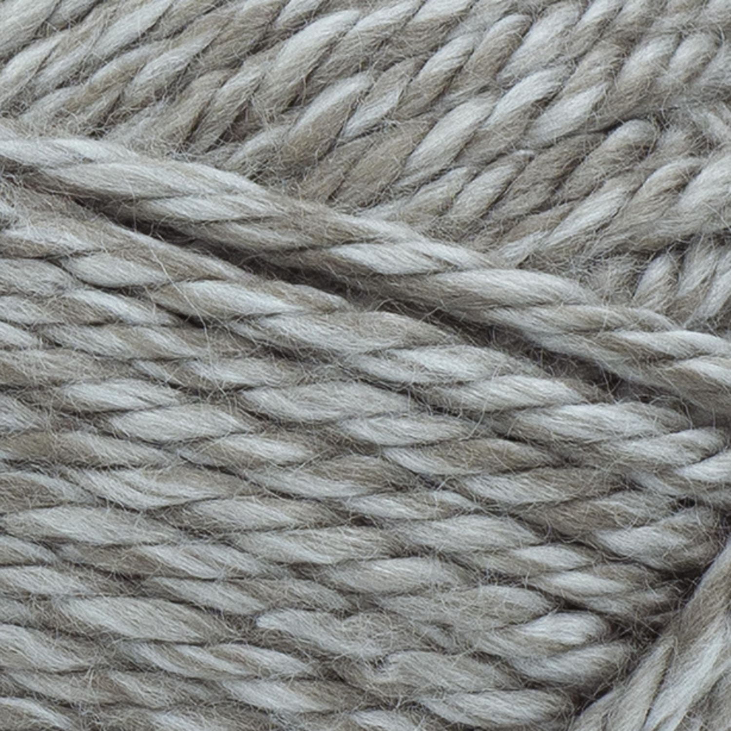 Lion Brand Hometown® Yarn  #6 Super Bulky/ Chunky Yarn 142g/74 m 3-Pack