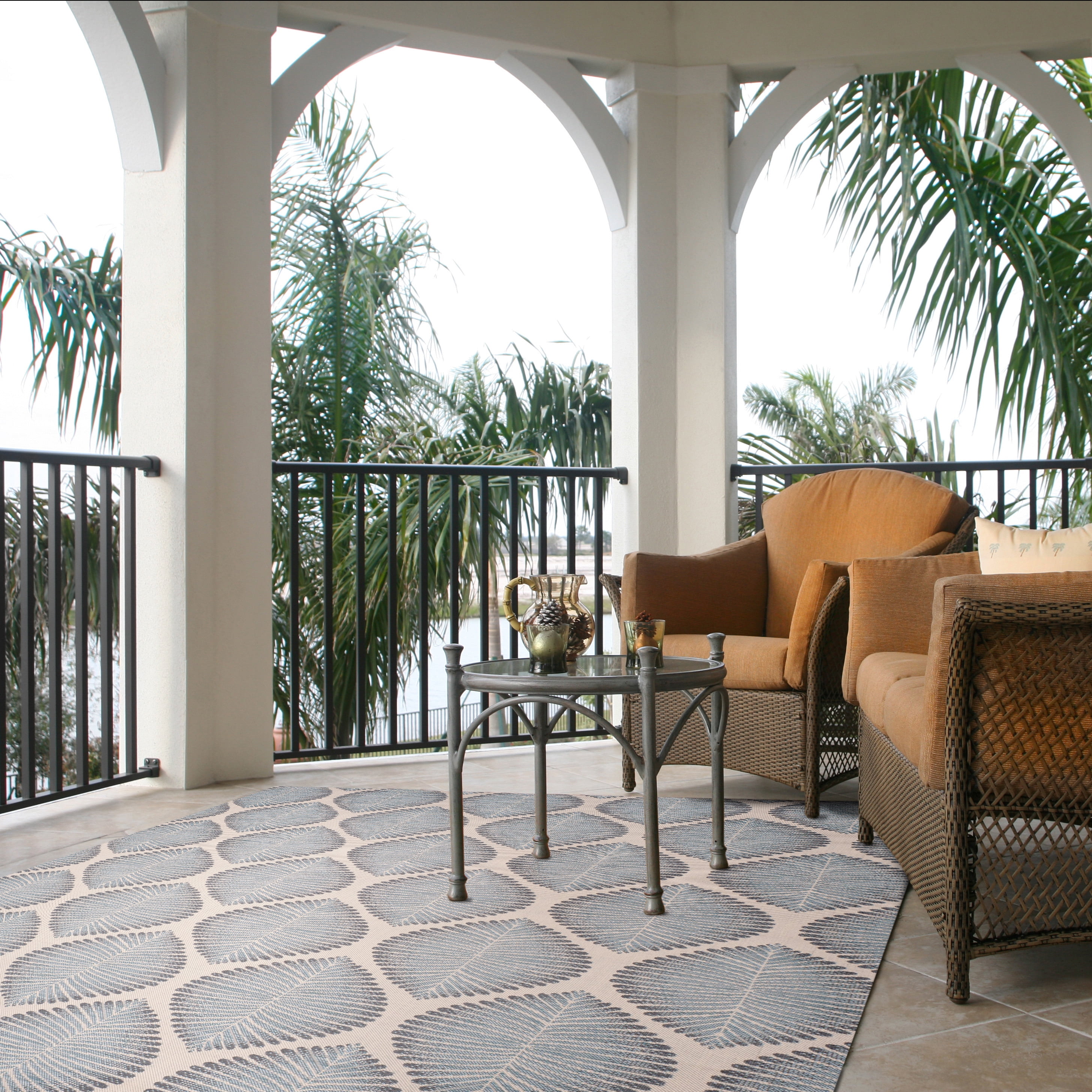 Safavieh Courtyard Deborah Geometric Indoor/Outdoor Area Rug, Beige/Anthracite, 5'3" x 7'7"