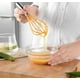 thumbnail image 3 of Juego de 11 utensilios de cocina de silicona: resistentes al calor, incluye espátula, volteador, pinzas, cuchara y batidor. Sin BPA, aptos para lavavajillas y antiadherentes (amarillo)., 3 of 5