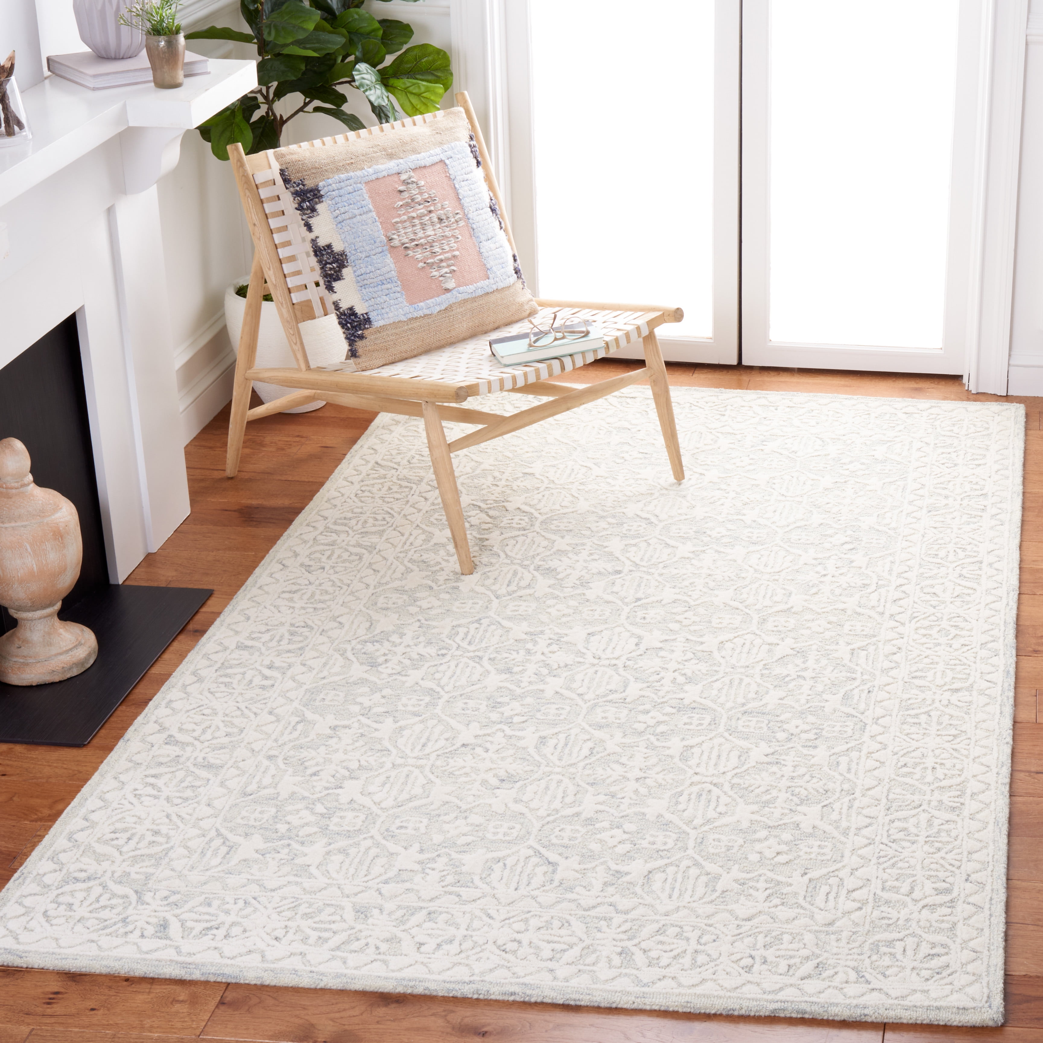 SAFAVIEH Metro Lorenzo Medallion Area Rug, Light Grey/Ivory, 6' x 6' Square