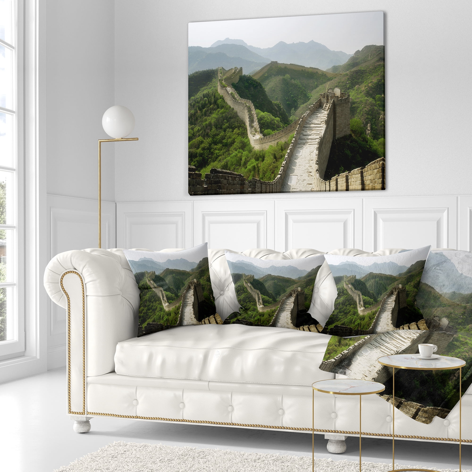 Designart Great Wall of China - Photography Throw Pillow - 18x18