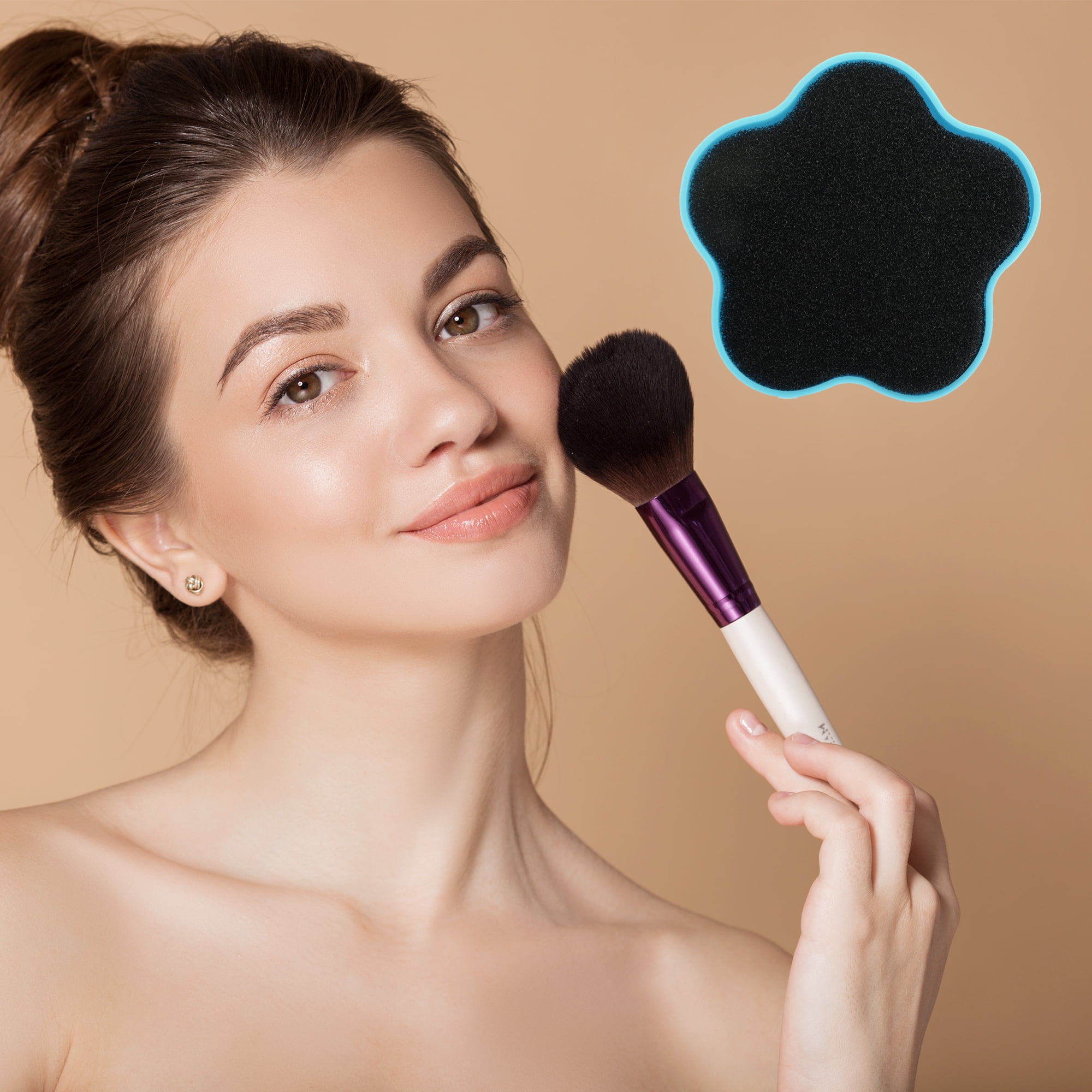 Unique Bargains Portable Shaped Makeup Sponge Brush Cleaner 1 Pc Light Blue