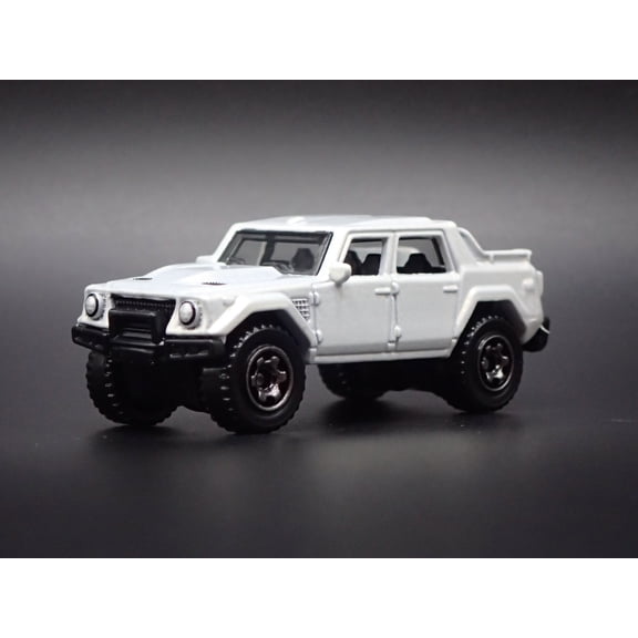 Open Box 1986-1993 LAMBORGHINI LM002 SUV 1:64 SCALE COLLECTIBLE DIORAMA DIECAST MODEL CAR