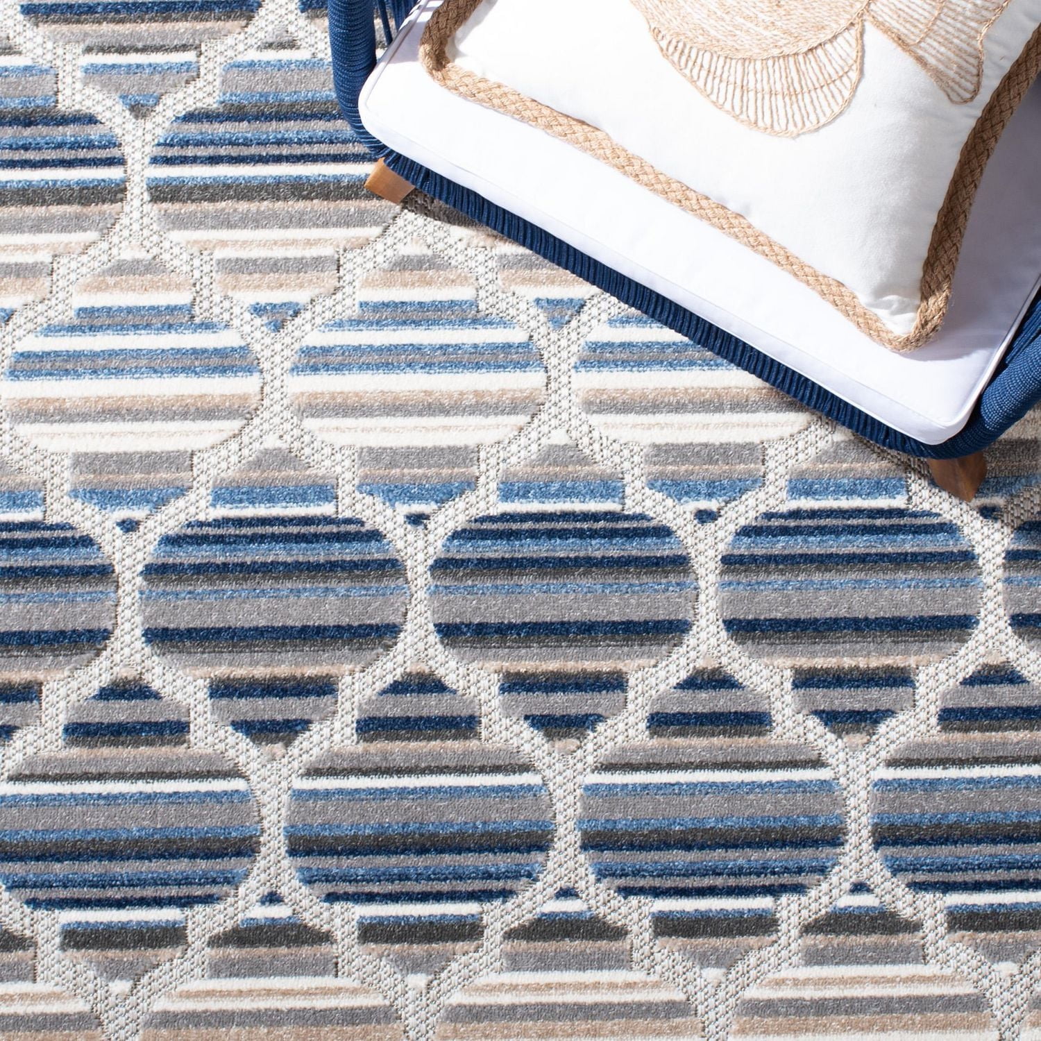 Safavieh Cabana Rorie Geometric Outdoor Area Rug