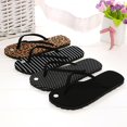 thumbnail image 2 of Sandalias de goma de verano a la moda, chanclas, zapatillas de leopardo para hombres y mujeres Afortunado Sencillez, 2 of 4