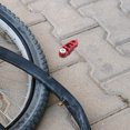 thumbnail image 1 of OULII Bike Tail Hook Parts for Mountain Riding Red Aluminum Alloy 1Pcs, 1 of 7