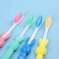 thumbnail image 4 of Paquete de 4 cepillos de dientes para niños con cerdas suaves y cerdas extrafinas para edades de 3 a 6 años, 4 of 5