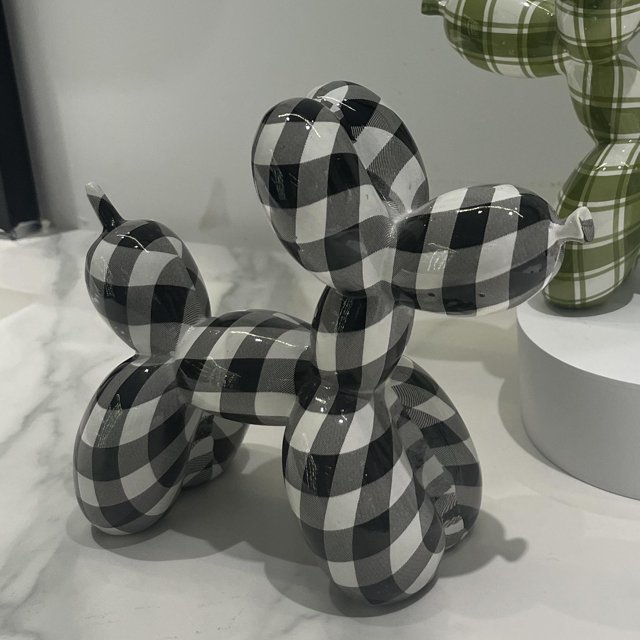 Escultura de perro con globo nórdico, adorno decorativo artesanal, figurita de Animal Simple para comedor, estantería, decoración de , cafetería, Negro Baoblaze linda escultura