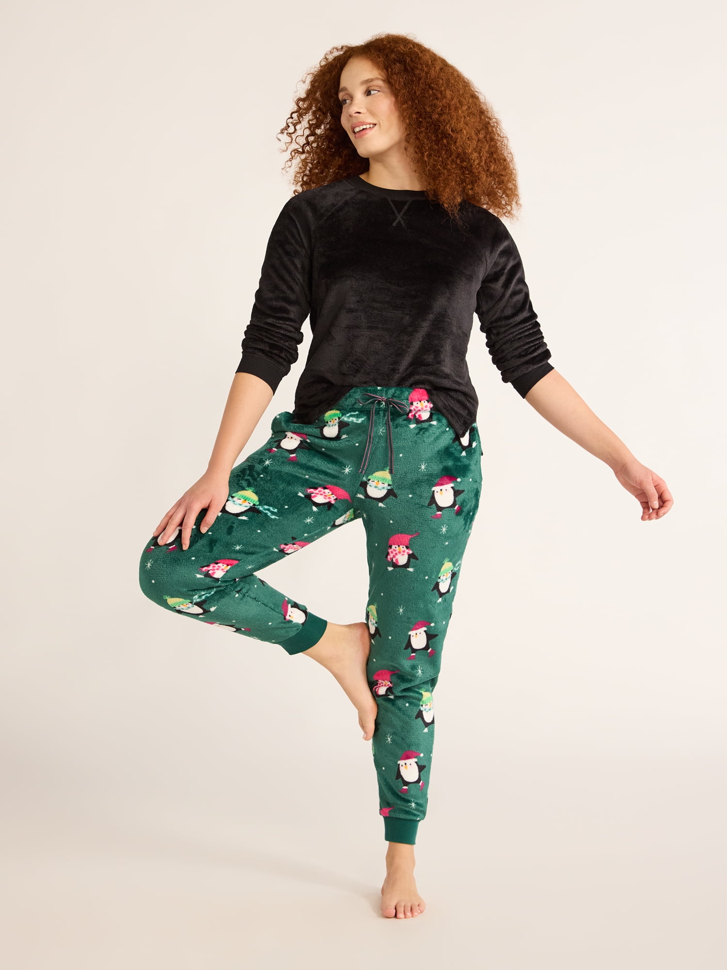 Joyspun Women's Plush Sleep Top with Long Sleeves, Sizes XS-3X