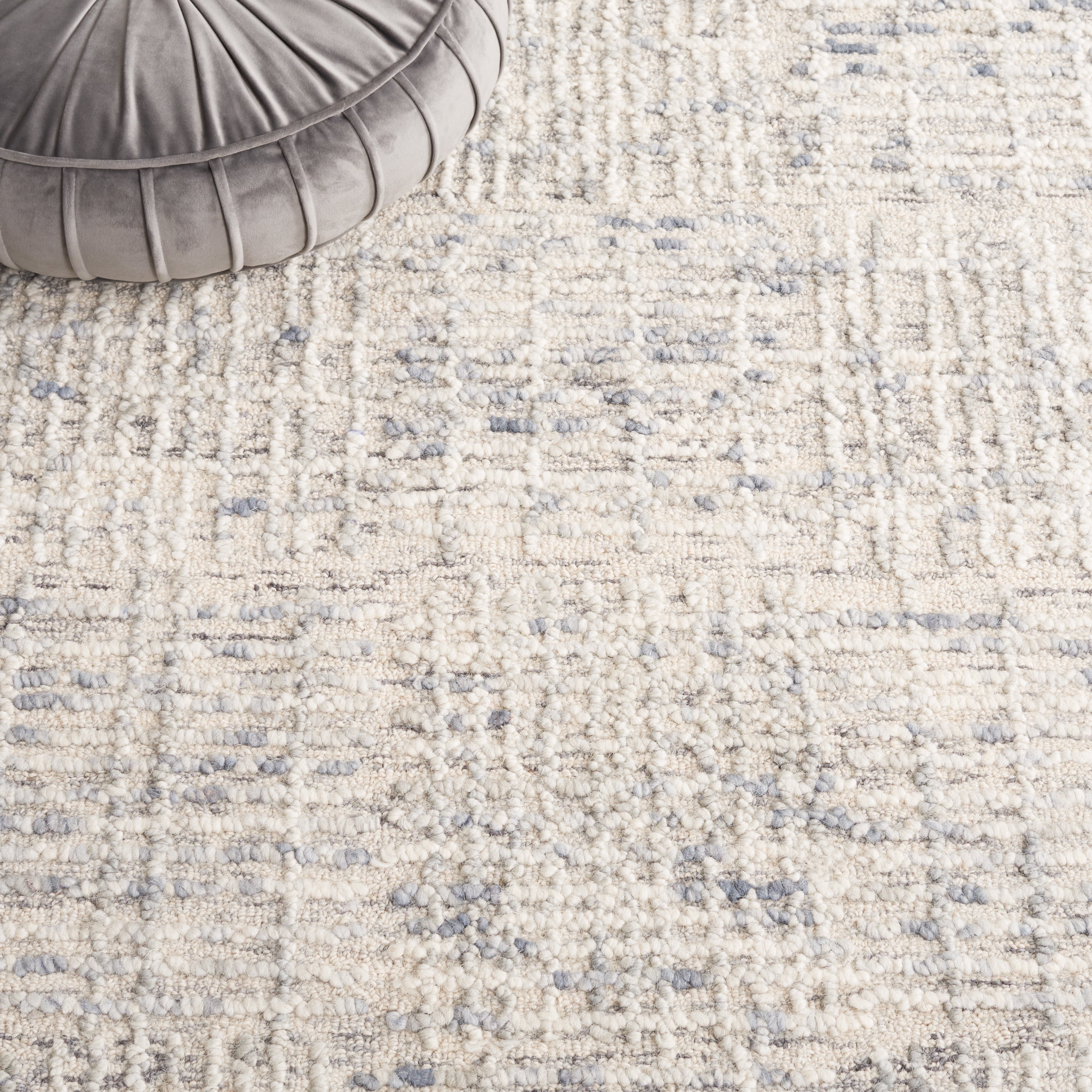 SAFAVIEH Abstract Milan Striped Area Rug, Light Blue/Ivory, 3' x 5'
