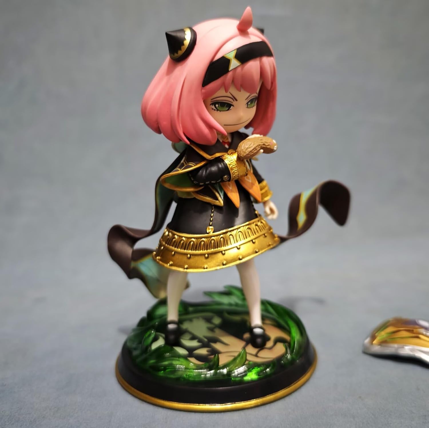 New Anya Figure, Standing Firefly Anya Forger Action Figures 16cm/6.3inch PVC Character Figurine Cosplay Model Handicrafts for Anime Fans Gift (Pink)