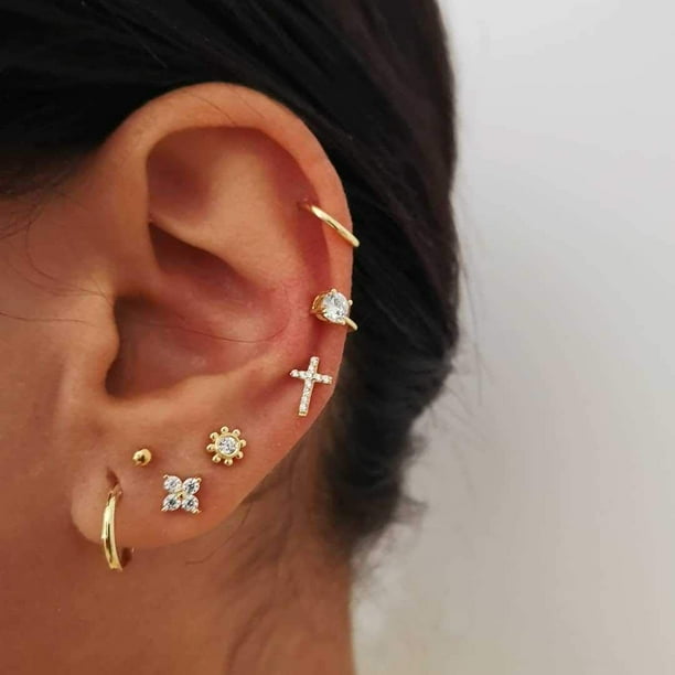 Earrings store on girls