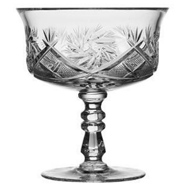 Elegant and Modern Russian Cut Crystal Decorative Vase for Home Decor