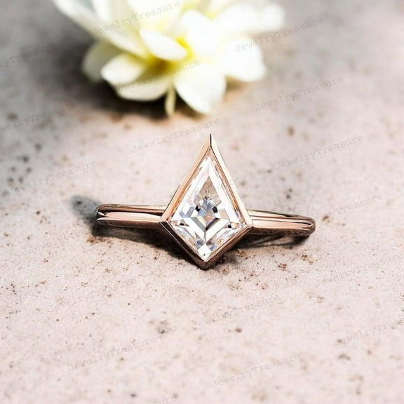 JEWELRYTREASURE 8x4 mm / 1 Ct Kite Shape Moissanite Ring Rose Gold Plated Engagement Ring Solitaire Women Jewelry Holiday Gift for Sister