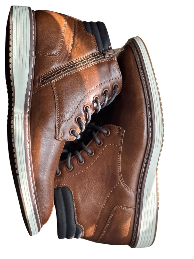 Steve Madden Men display picture 2