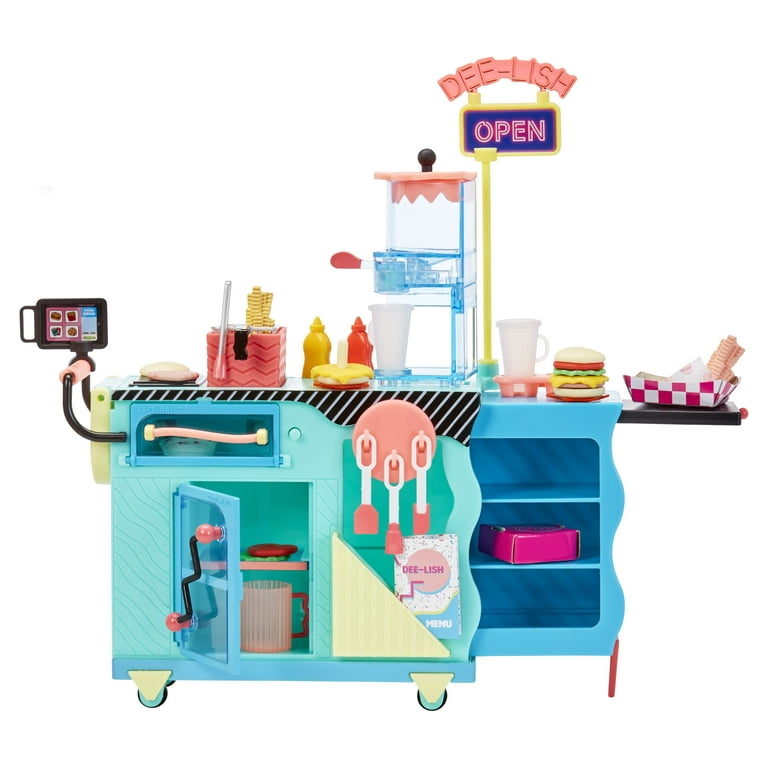 【新発売】今週の市販 Diner O.M.G. Surprise L.O.L. Playset 45 Doll, Exclusive with キャラクターグッズ
