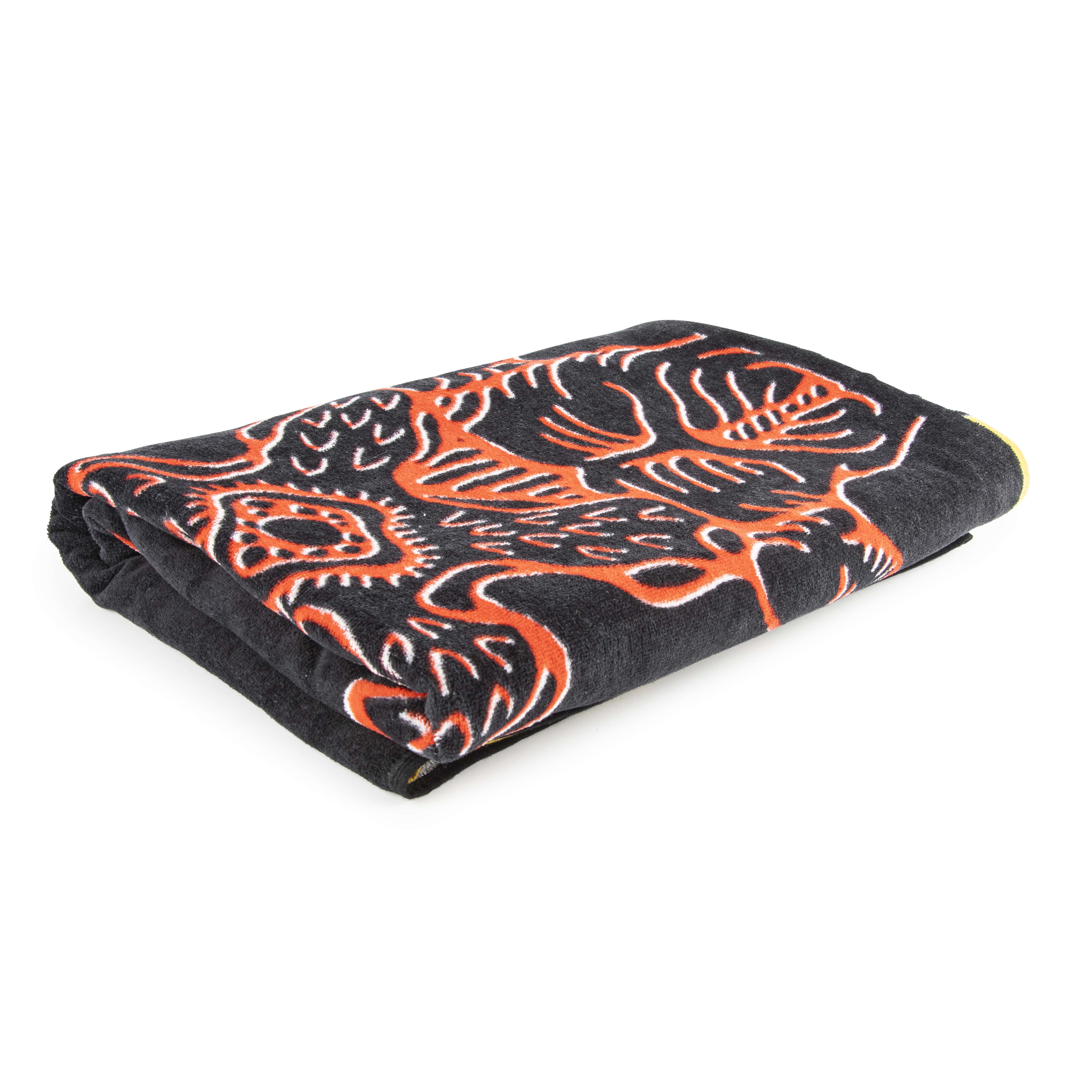 Stranger Things The Demogorgon 34" x 64" Oversized Bath Towel, Cotton, Red and Yellow, Netflix