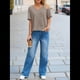 thumbnail image 5 of Camisetas de Verano con Cuello en V para Mujer, Blusas Casuales de Corta, Holgadas y Básicas. Caqui L, 5 of 9