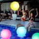 thumbnail image 4 of Pelota de playa con 3 nutrias iluminadas de 16 pulgadas con mando a distancia, 3 unidades, 4 of 6