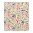 thumbnail image 1 of Set Frazada y almohada Disney Mickey Ti Amo 127 x 152 cm amarillo, 1 of 5