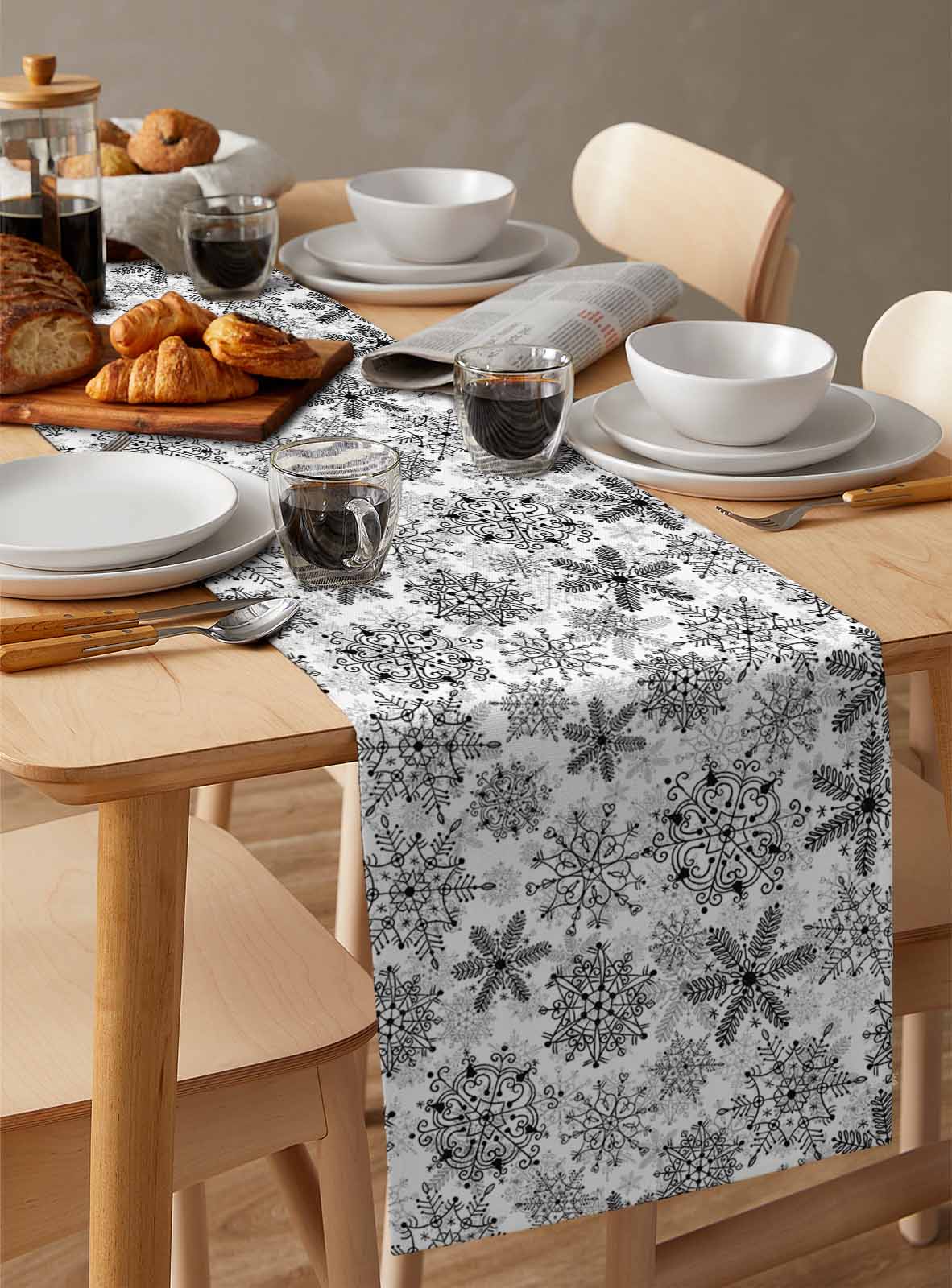 Black White Snowflake Christmas Burlap-Cotton Table Runner 72 Inches Long,Xmas Snowflake Vintage Farmhouse Table Runners,Outdoor Dining Tablecloths Decor for Baby Shower Party Wedding 18x72