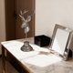 thumbnail image 4 of Adorno de Navidad con alce – Figurita de resina blanco dorado negro con pañuelo rojo rosa, acabado mate elegante, decoración para la mesa de fiesta en casa de 12,4", centro de mesa festivo, regalo, 4 of 6