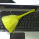 thumbnail image 3 of Plumero delicado de microfibra, mango antideslizante cómodo, para artículos de limpieza lavables, teclado, hogar, automóvil, oficina (4 piezas) ShuxiuWang 1327537050223, 3 of 5