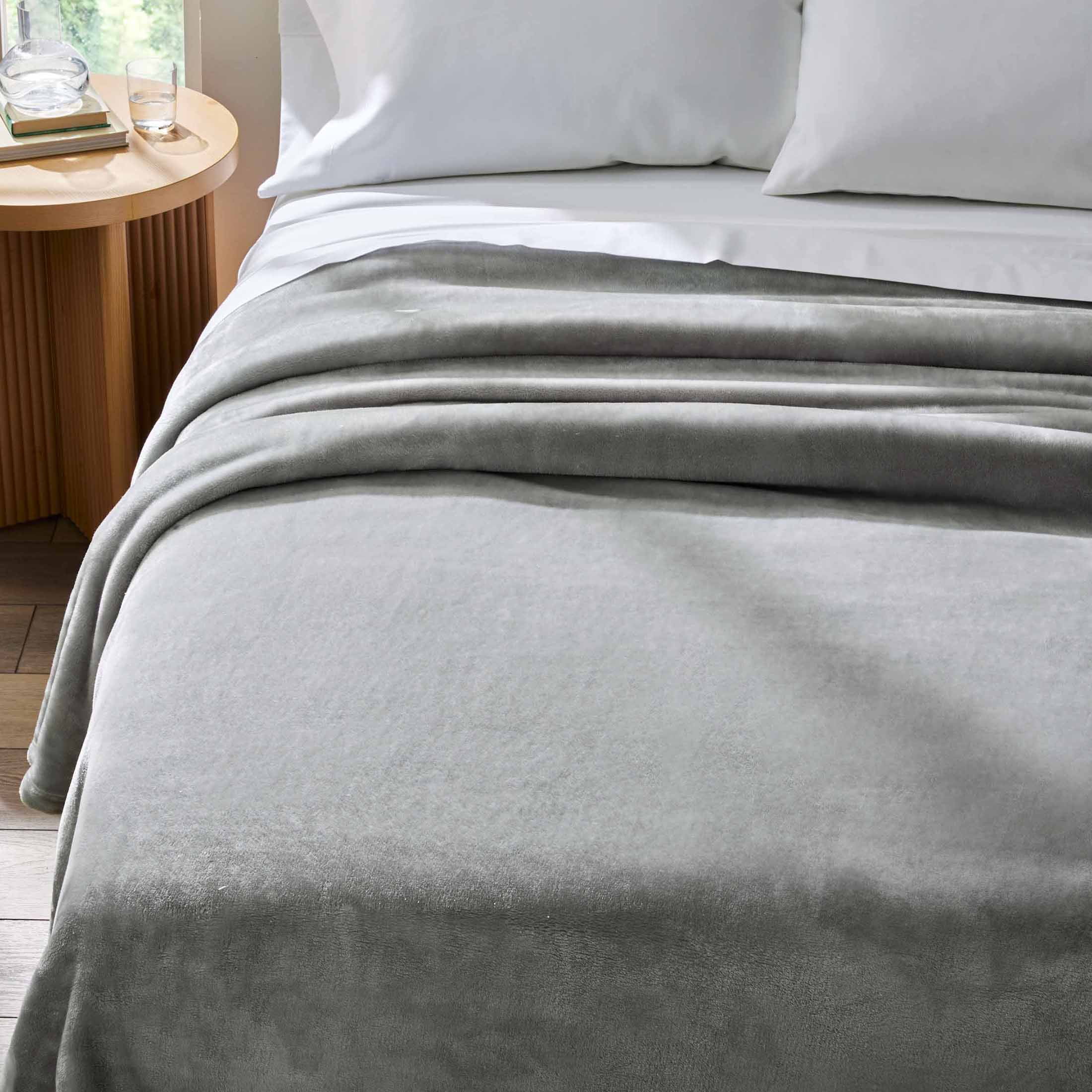 Better Homes & Gardens Luxury Velvet Plush Blanket, Silver, King