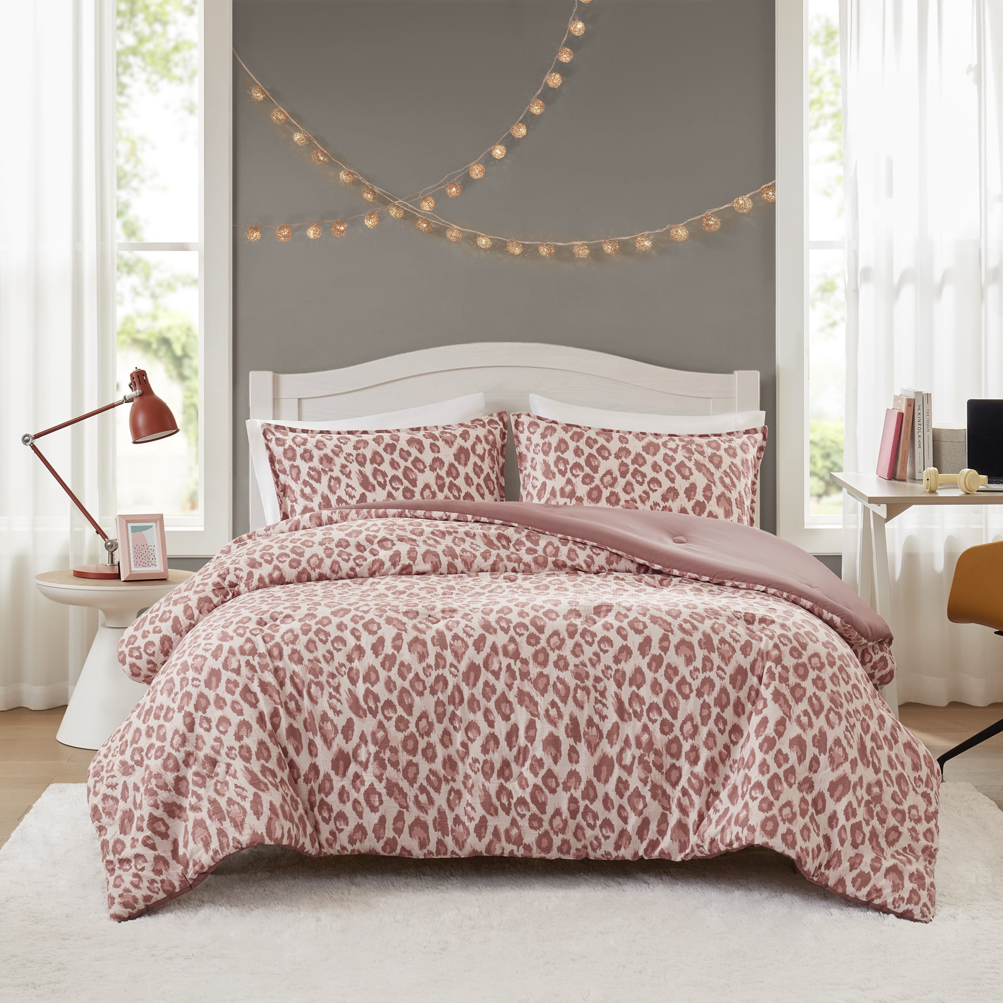 Mainstays Leopard Print 3-Piece Pink Comforter Set, Full/Queen