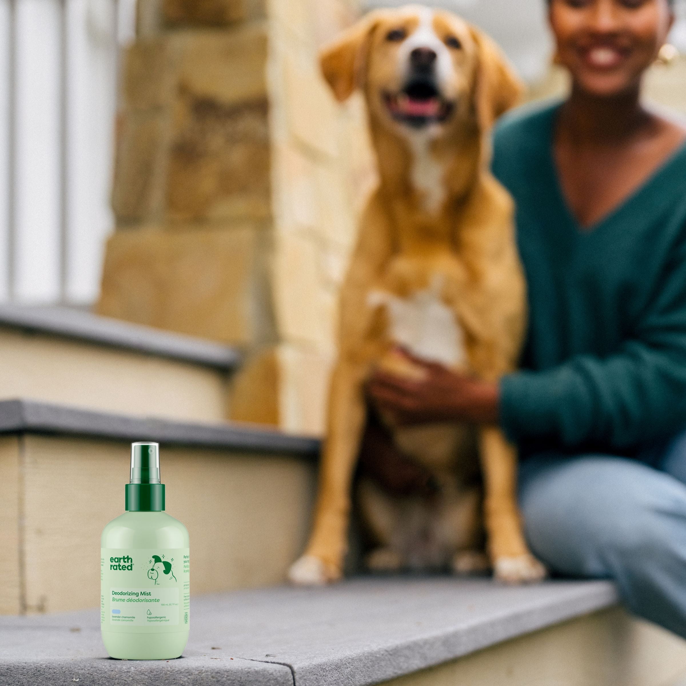 Earth Rated Dog Deodorizing Mist, Neutralizes Odors, Hypoallergenic and Cruelty-Free, Lavender Chamomile Scent, 6.7 oz.