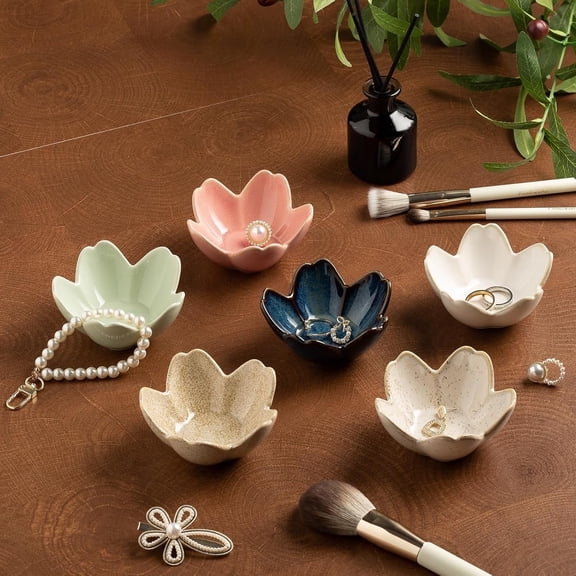 Ceramic Flower Ring Dish Holder, 3.5" Aesthetic Jewelry Tray & Trinket Bowl for Vanity Nightstand, Small Decorative Glazed Plate Gift for Women (3.54" Dia)