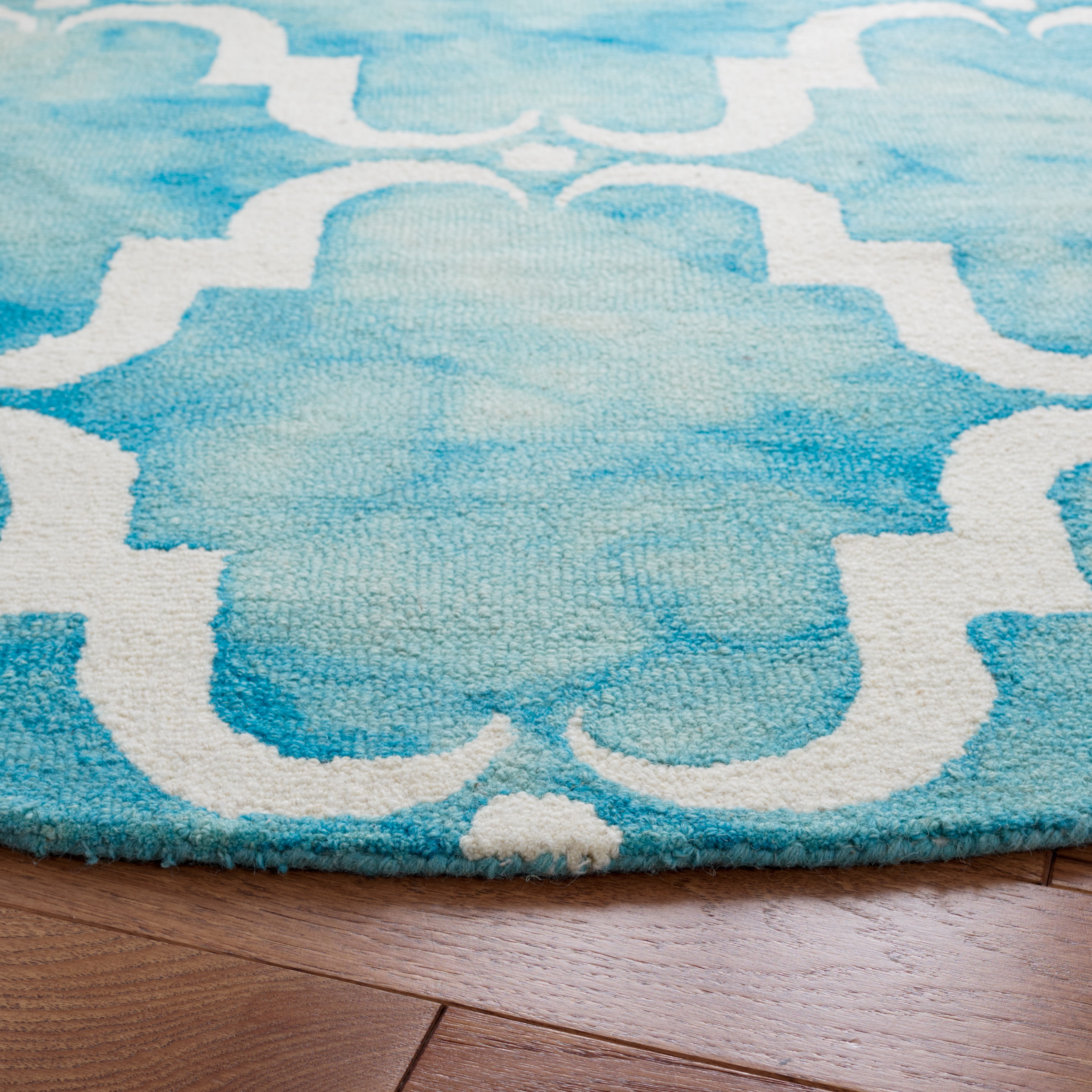 Safavieh Dip Dye Talbot Distressed Wool Area Rug, Turquoise/Ivory, 7' x 7' Round