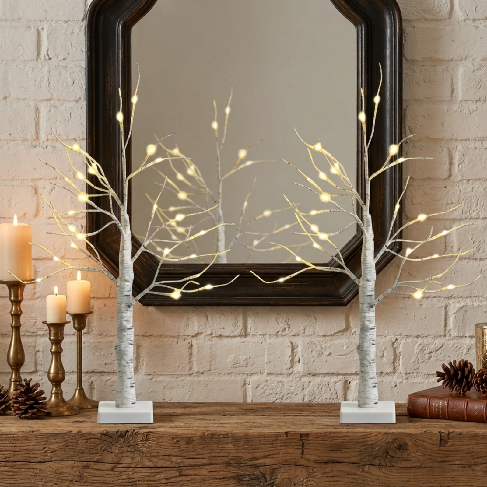 RUIE, 24 in, Artificial Christmas Tree, with 24 LED Lights, White Holiday Xmas Tree for Indoor Home Office Decoration