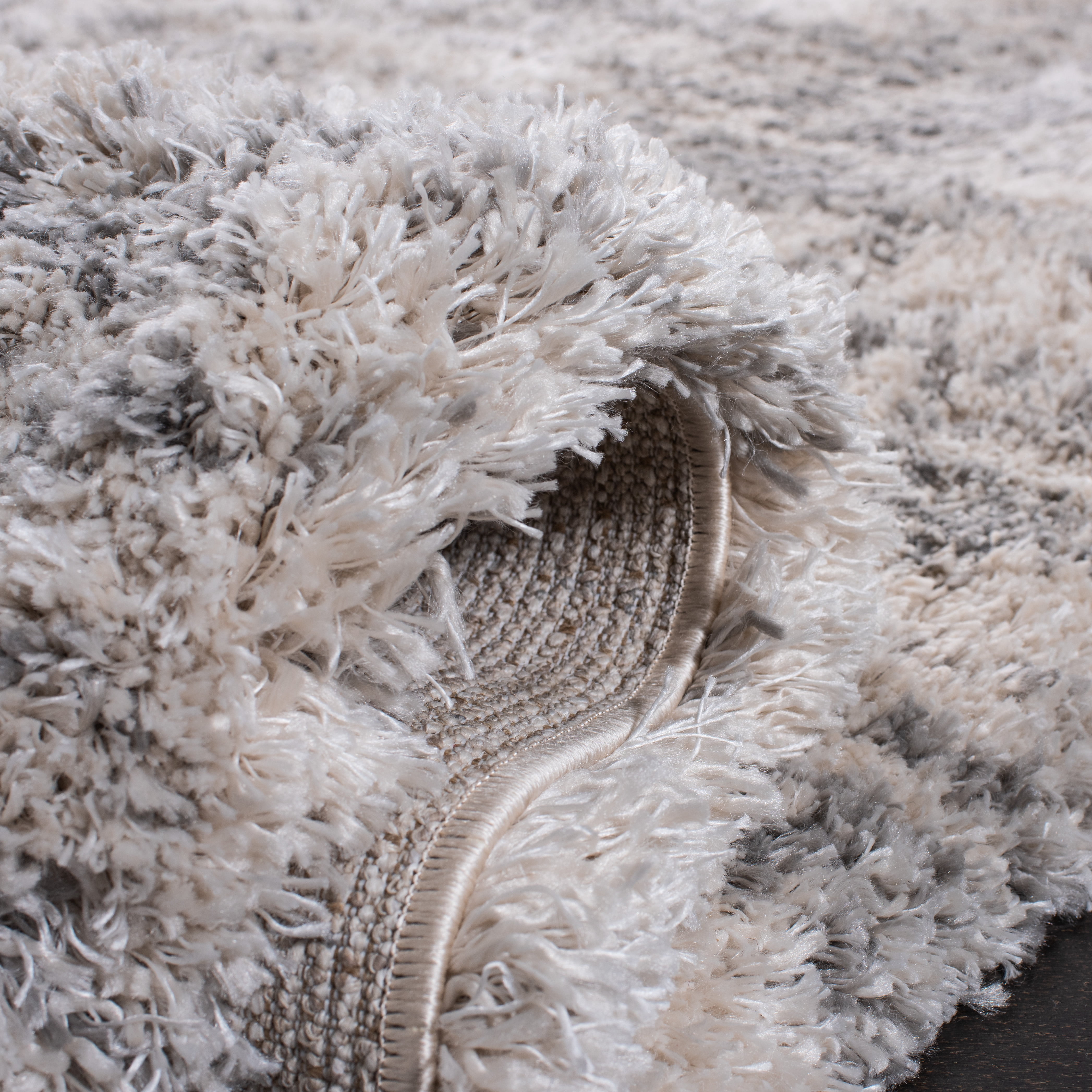 SAFAVIEH Iceland Issie Abstract Shag Area Rug, Ivory/Grey, 9' x 12'