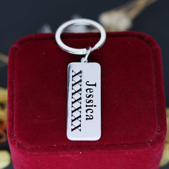 Personalized Custom Name Keychain Gift for Men Women Bag Key Chain Engrave Number Pendant Keyring Stainless Steel Jewelry