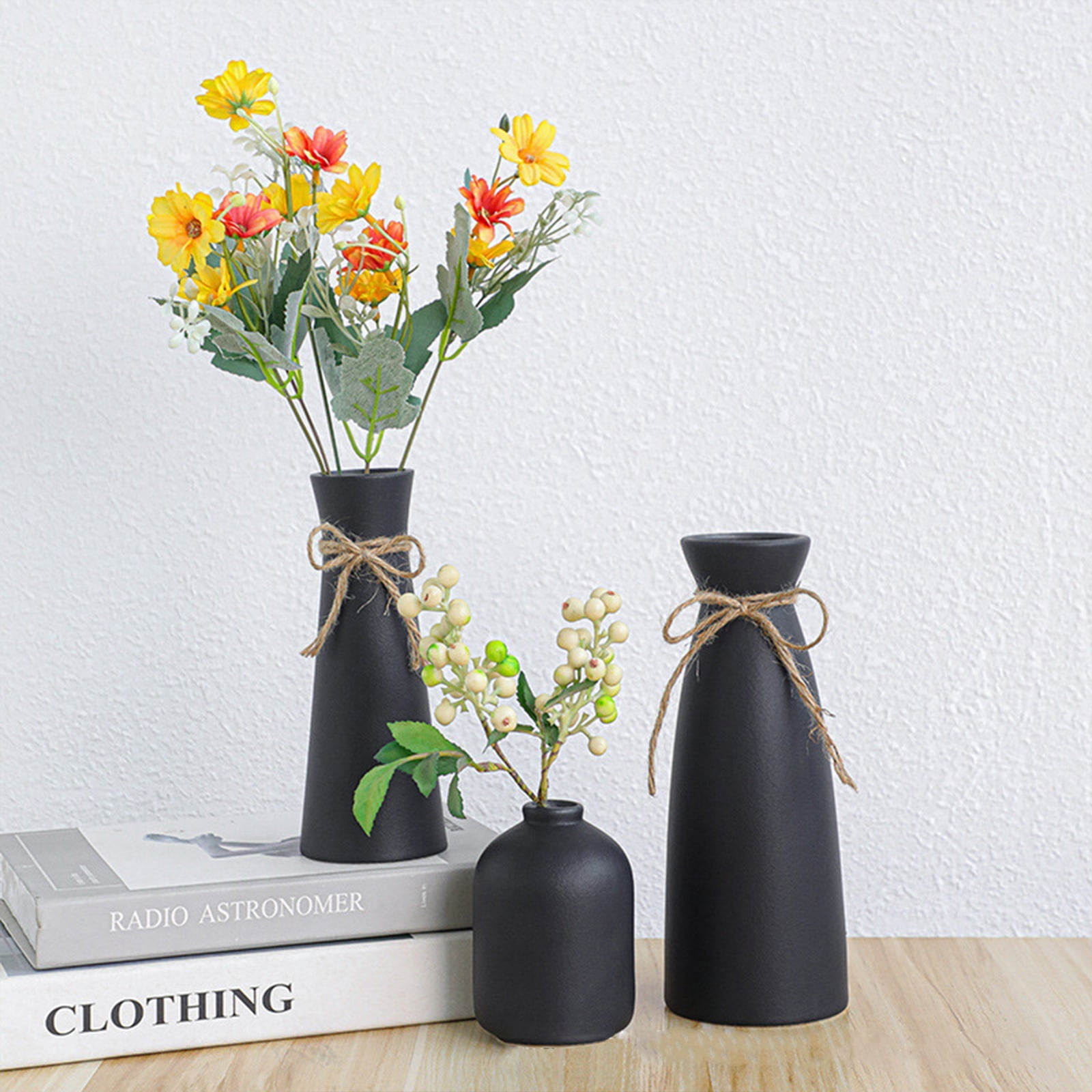 Wobythan Matte White Ceramic Vase, Modern Minimalist Style Vase for