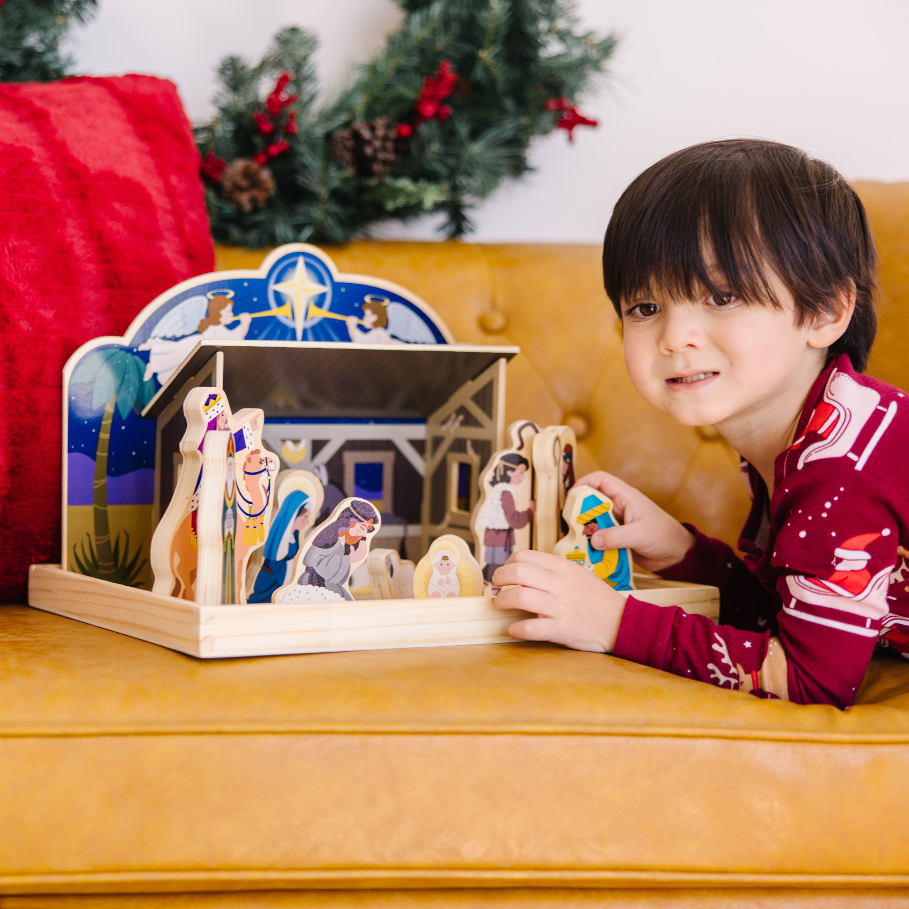 Melissa & Doug Wooden Nativity Set with Stable & 11 Figures photo 7