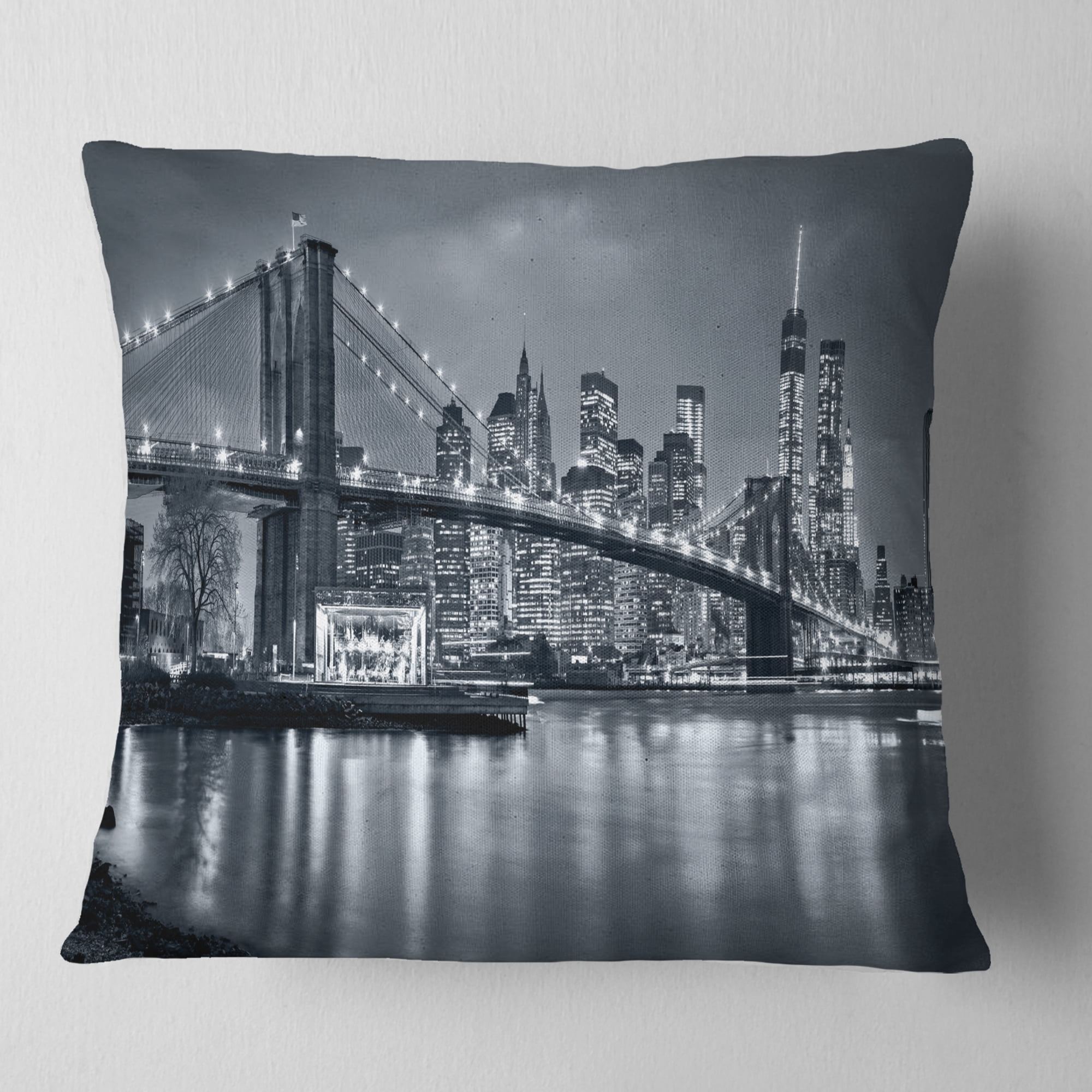 Designart Panorama New York City at Night - Cityscape Throw Pillow - 16x16
