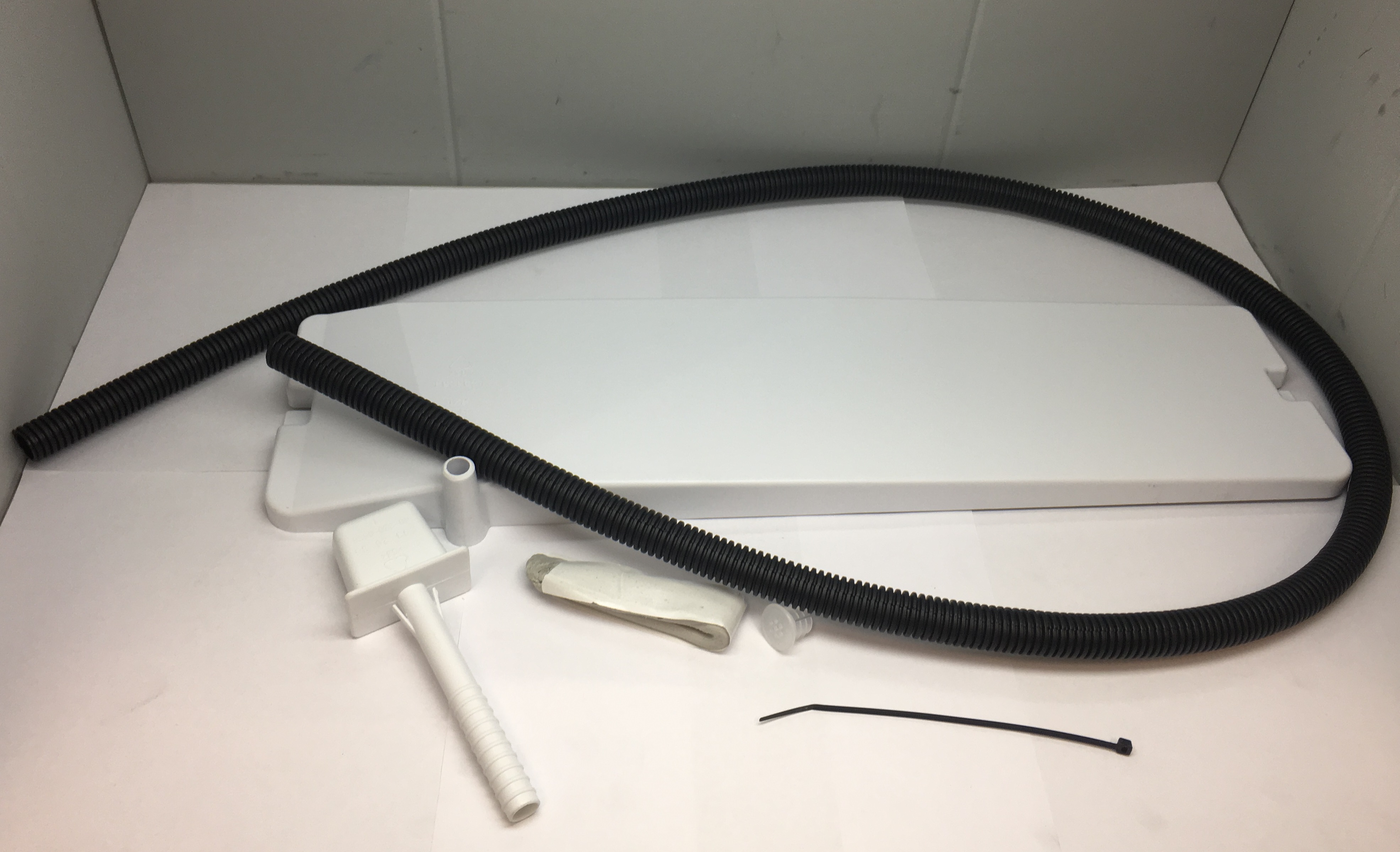 Dometic 3316102.9019 Refrigerator Drip Tray & Drain Hose Combo Kit
