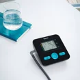 thumbnail image 2 of Baumanómetro digital Beurer BM27SBF23 con Brazalete Universal y Detector de Arritmias, 2 of 3