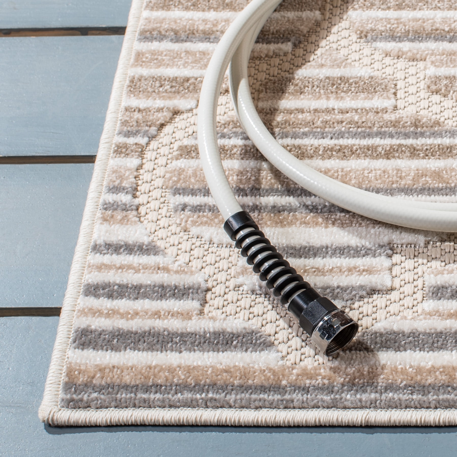 SAFAVIEH Cabana Burke Geometric Indoor/Outdoor Area Rug, Grey/Ivory, 9' x 12'