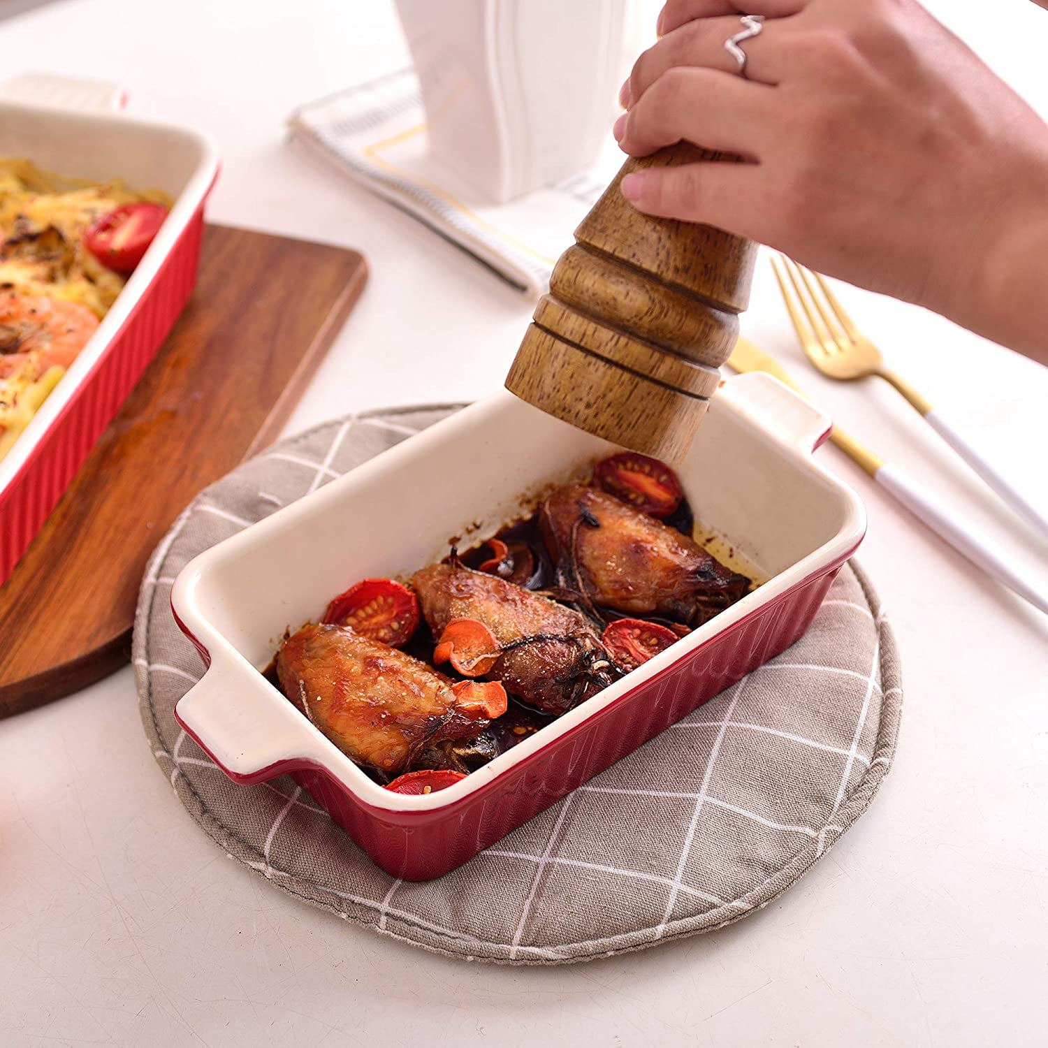 MALACASA Red 2-Piece Ceramic Bakeware Set at